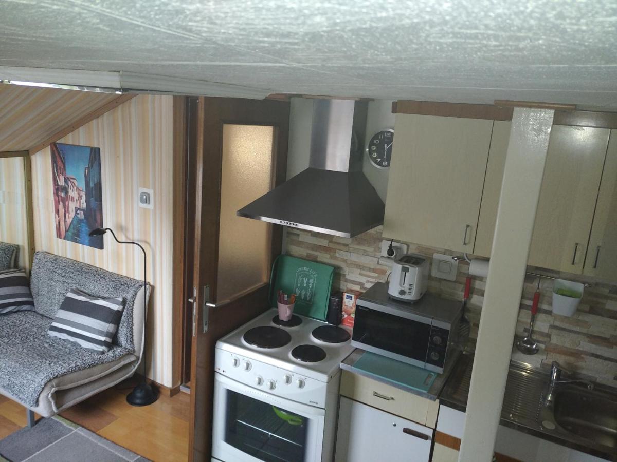 Apartment " Studio Green " Free Parking, Self Check-In Zagreb Luaran gambar