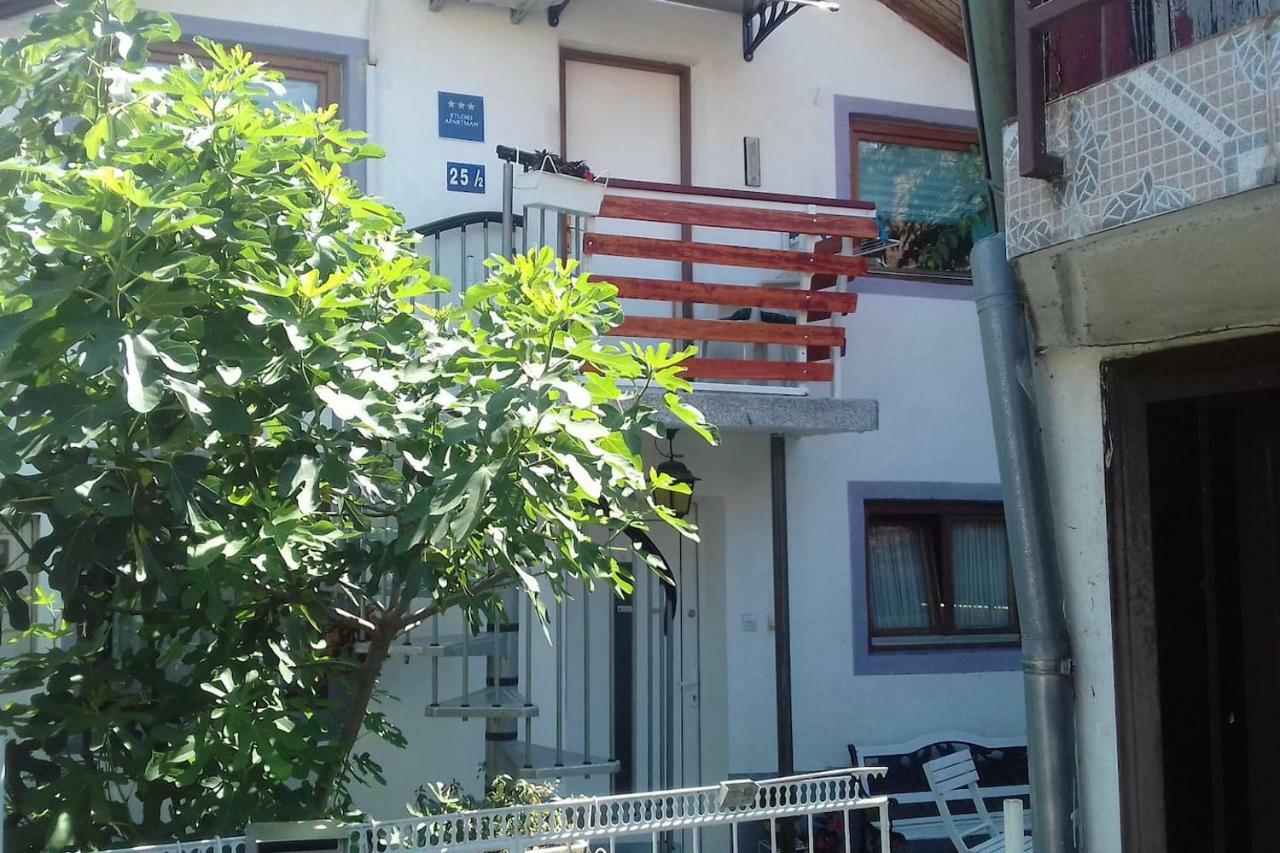 Apartment " Studio Green " Free Parking, Self Check-In Zagreb Luaran gambar